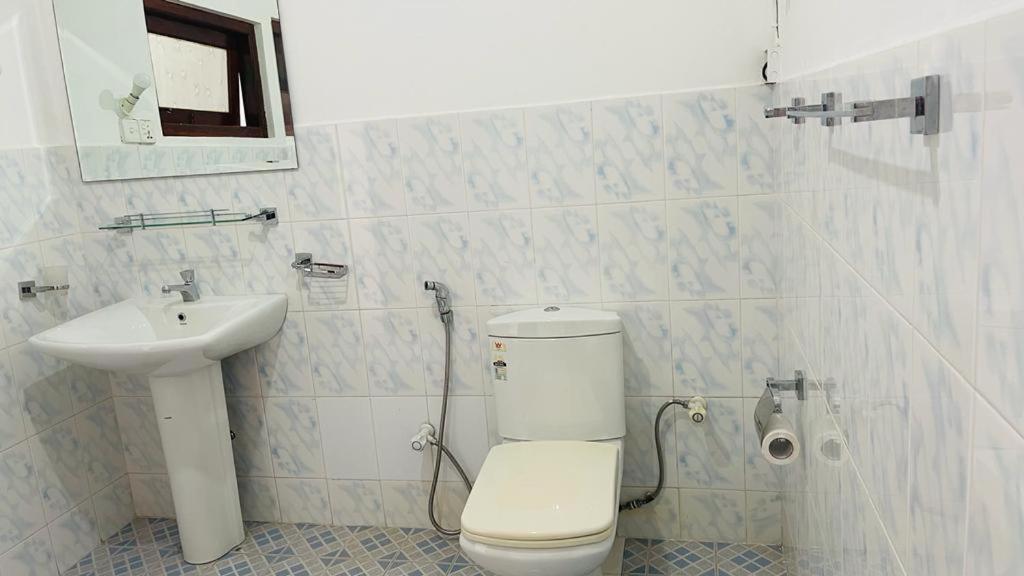 مبيت وإفطار أونا واتونا دار ضيافة صني مود المظهر الخارجي الصورة